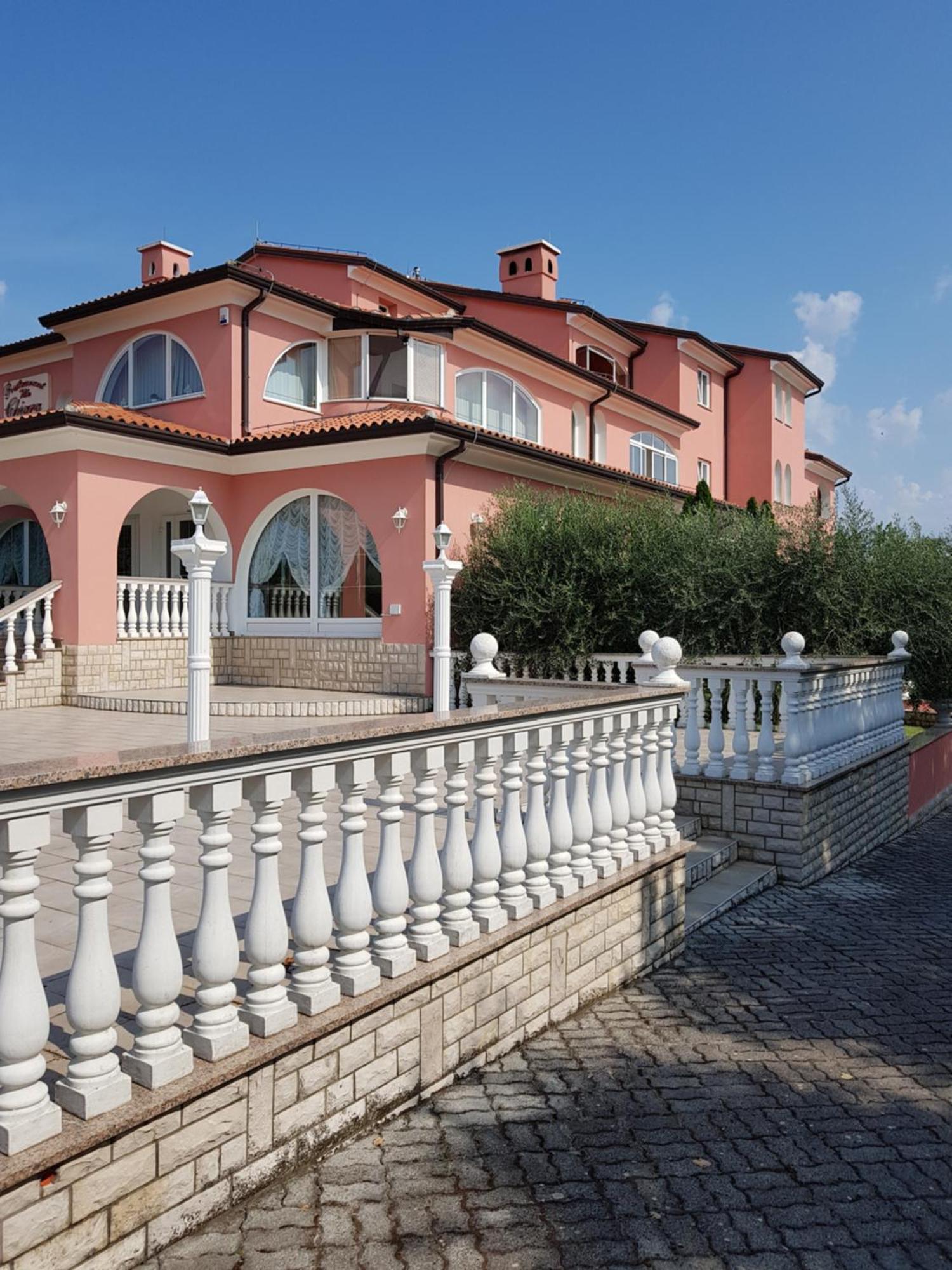 Apartments And Rooms Villa Chiara Krnica Exterior foto