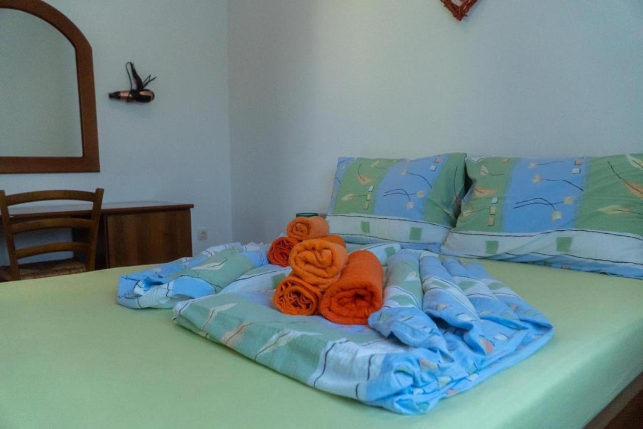 Apartments And Rooms Villa Chiara Krnica Exterior foto