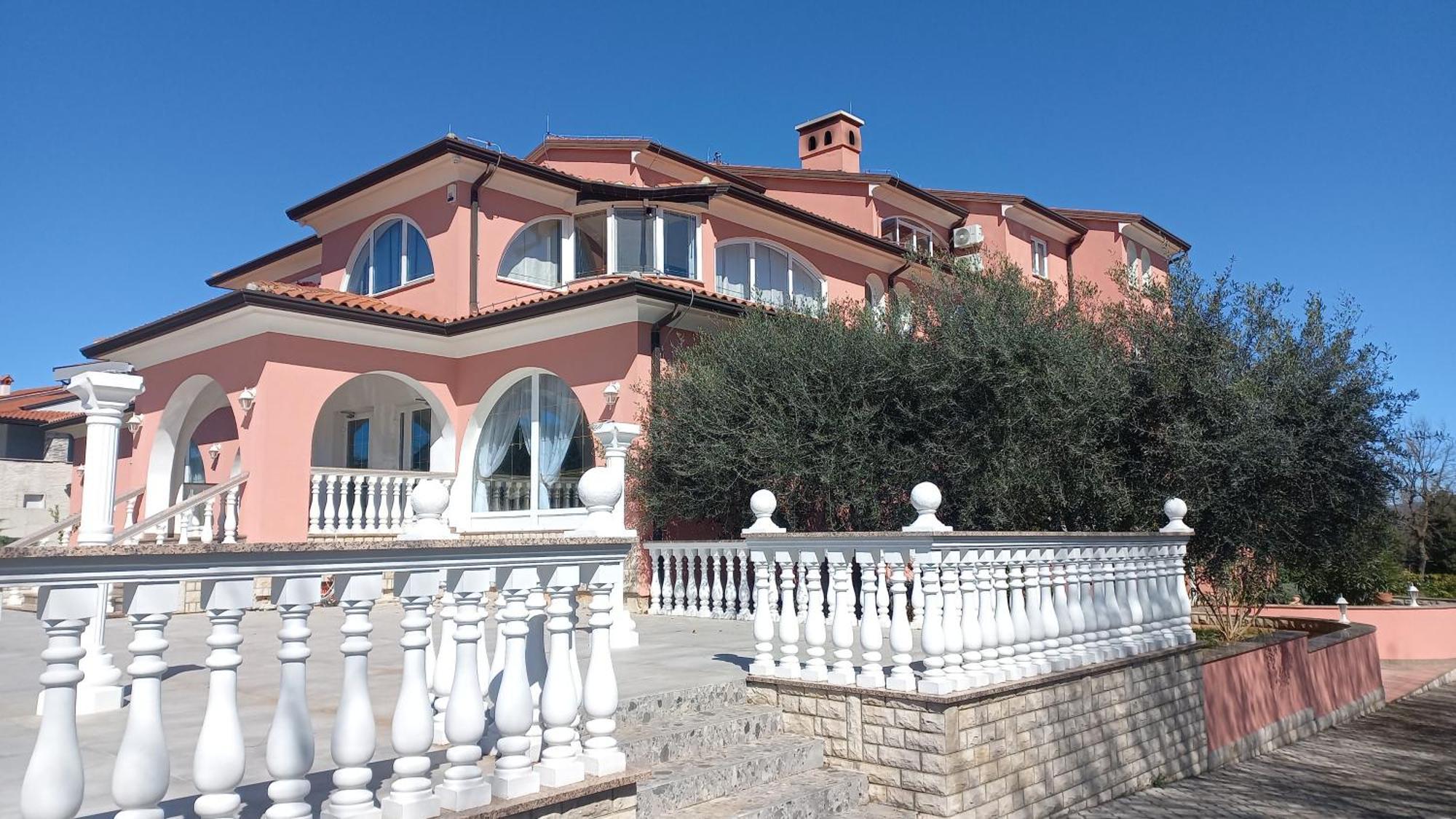 Apartments And Rooms Villa Chiara Krnica Exterior foto