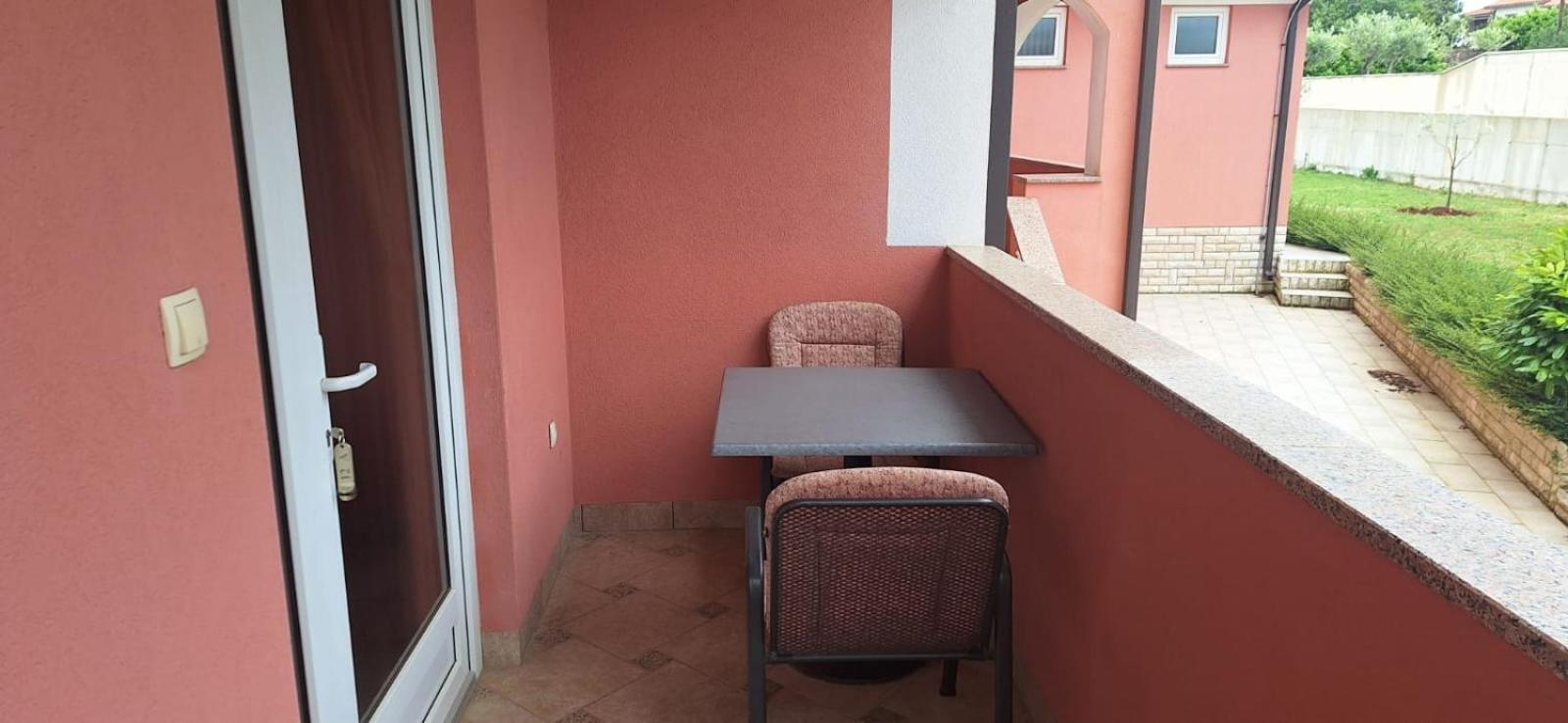 Apartments And Rooms Villa Chiara Krnica Exterior foto